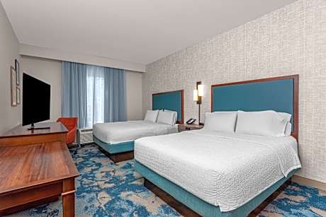 Queen Room with Two Queen Beds - Hearing Access/Non-Smoking