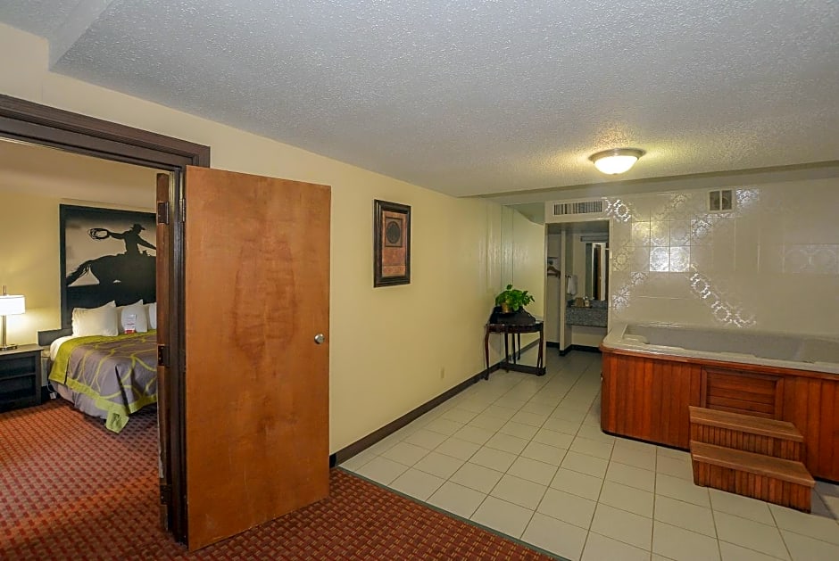 Super 8 by Wyndham Norman