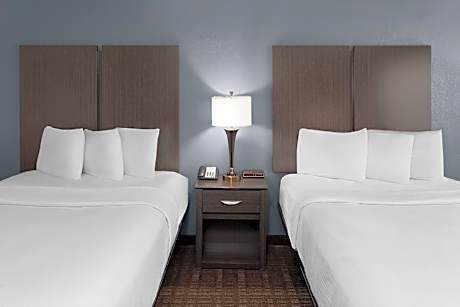 2 Double Beds Non-Smoking