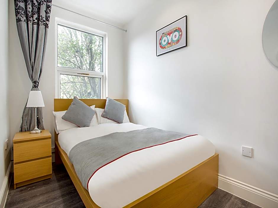 The Broadway Hotel - London Heathrow