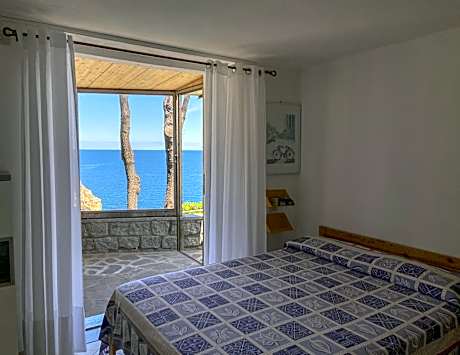 Studio with Terrace and Sea View