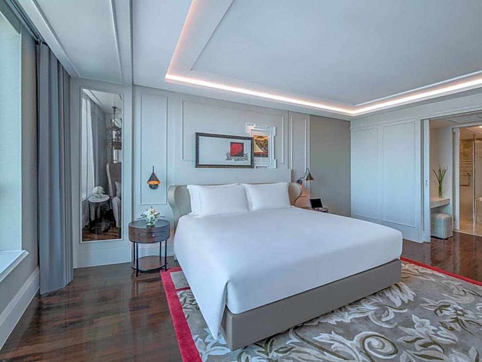 Photo 1 of 3 of Club Prestige 1 King Bed Suite