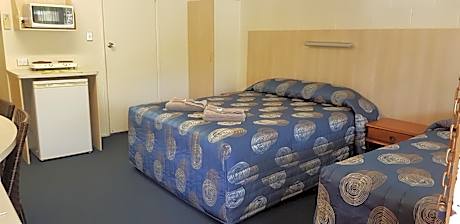 Twin Share for 2 or 3