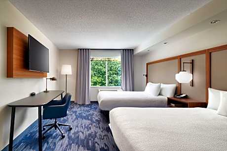 Queen Suite with Two Queen Beds and Sofa Bed