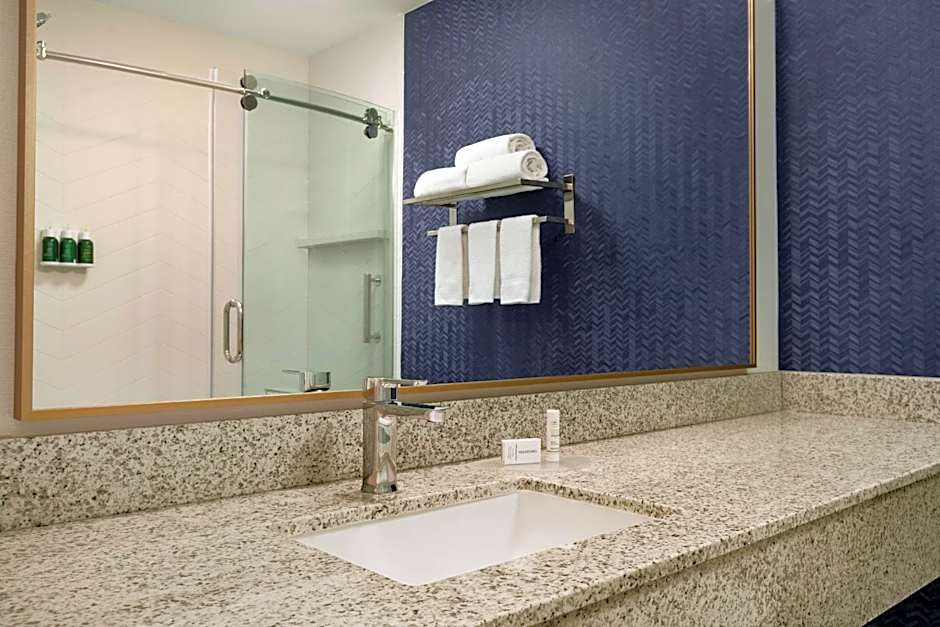 Fairfield Inn by Marriott Visalia Sequoia