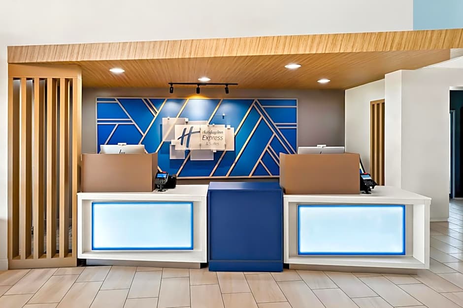 Holiday Inn Express & Suites Raleigh NE - Medical Ctr Area by IHG
