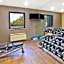 Holiday Inn Express Detroit-Warren/General Motors Technology Center By IHG
