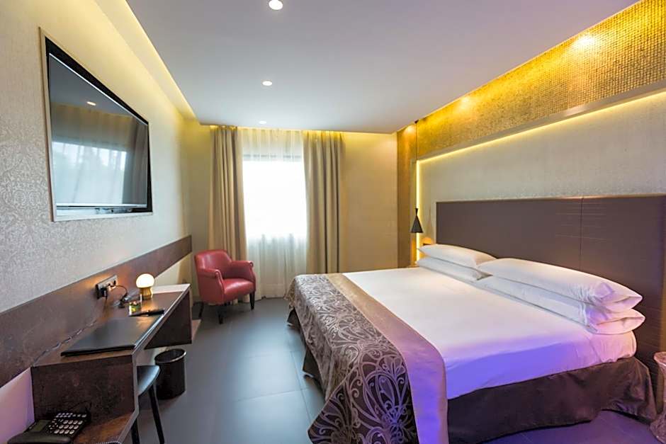 Felix Hotel