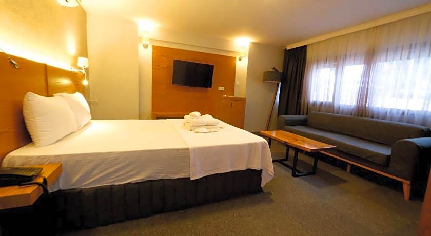 VARYANT HOTEL