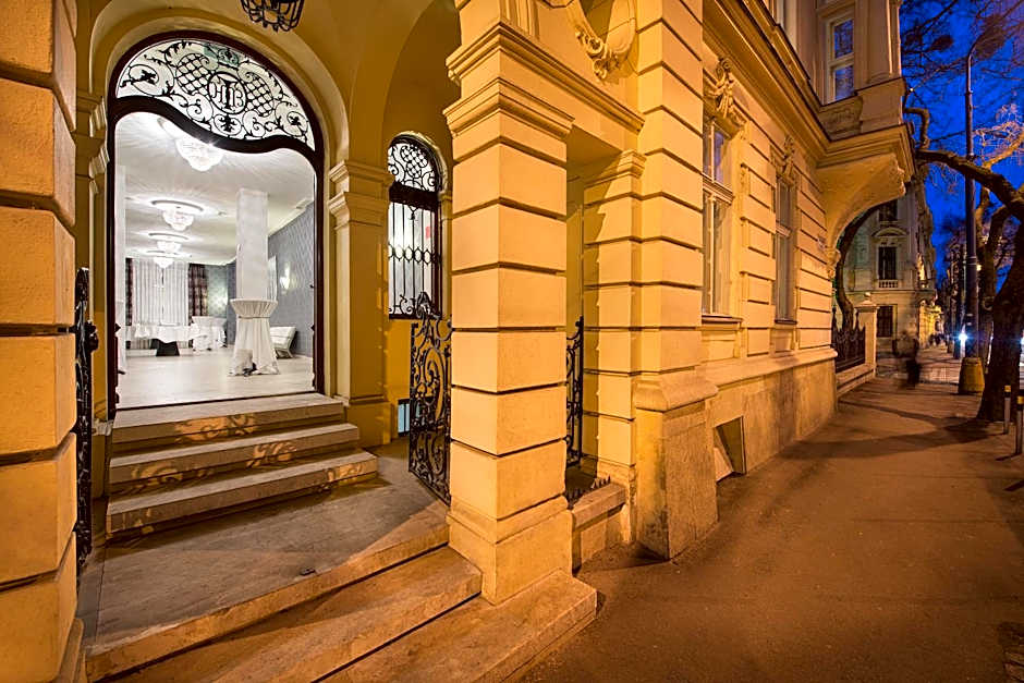 Wilson Palace by LOFT