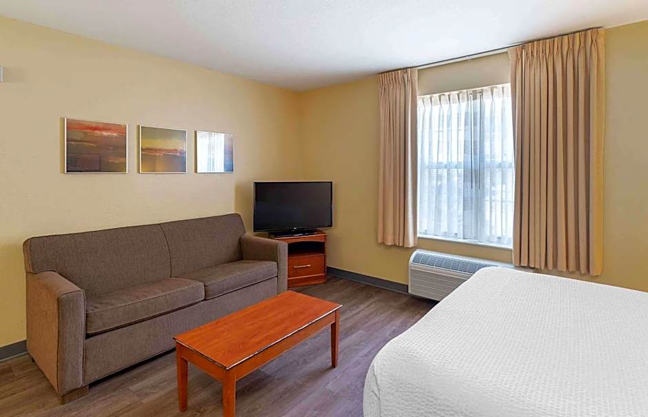 Extended Stay America Suites - Norfolk - Virginia Beach