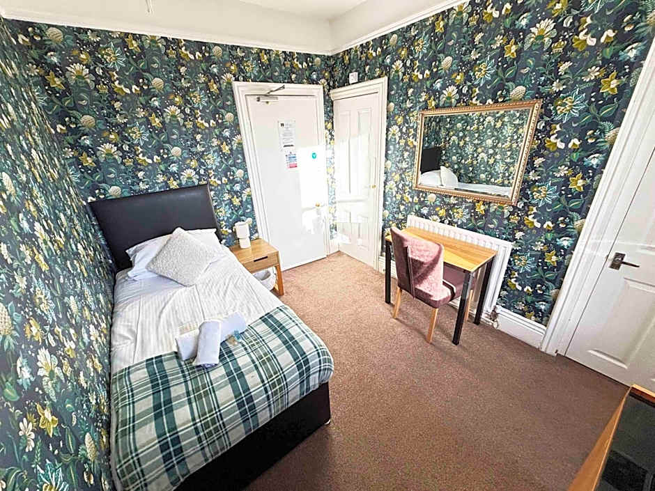 The Queens Arms Hotel Acomb