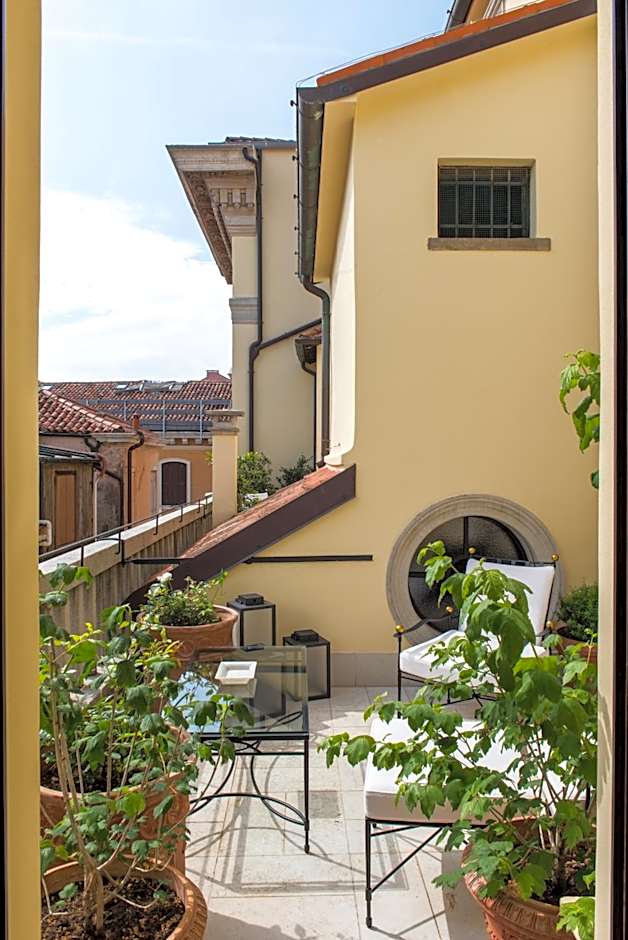 Nolinski Venezia - Evok Collection