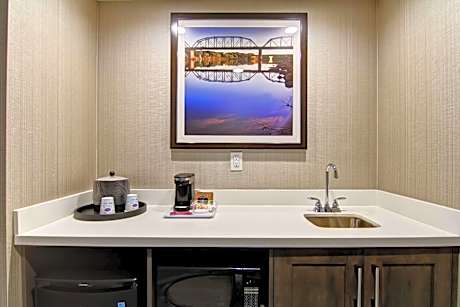 Queen Studio Suite with Two Queen Beds - Non-Smoking