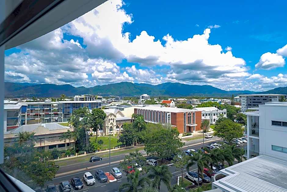 DoubleTree By Hilton Hotel Cairns
