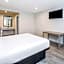 Super 8 by Wyndham Bakersfield CA