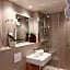 Hotel Paris Louis Blanc