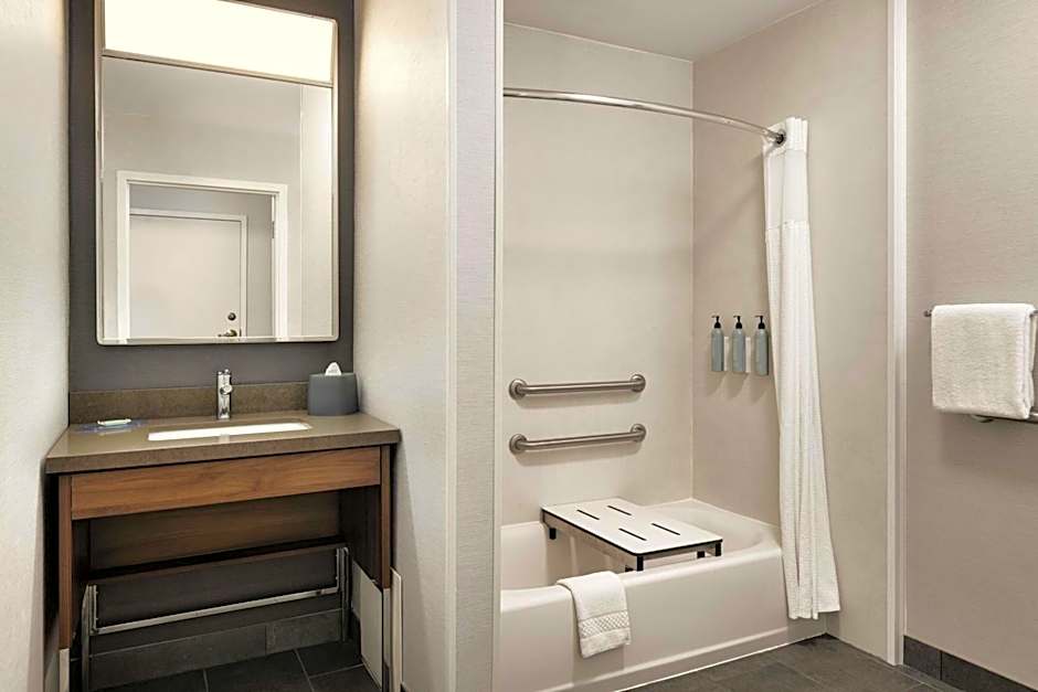 Courtyard by Marriott Minneapolis St. Paul/Roseville