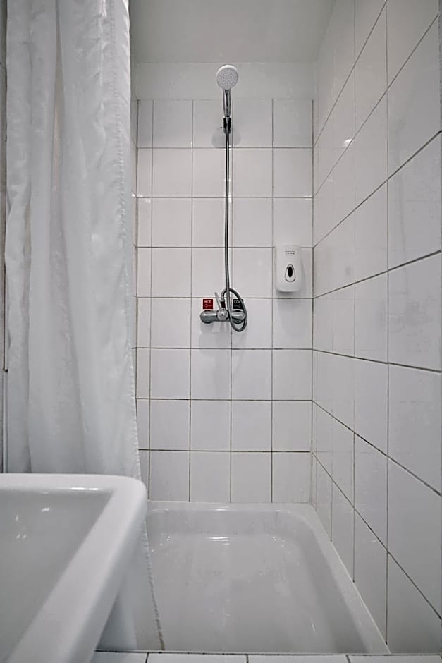 The Legacy by 2GO4 City Center