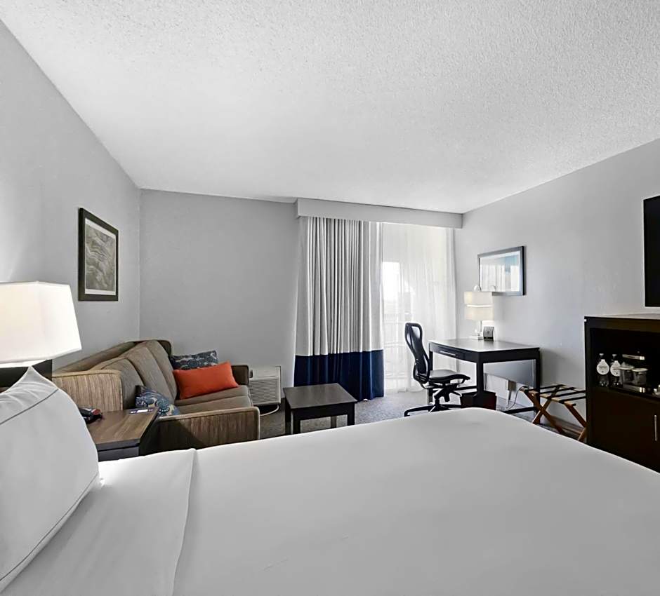 DoubleTree Hilton Hotel Exec Meeting Center Palm Beach Gardens