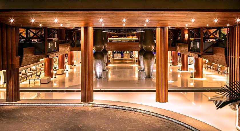 Double-Six Luxury Hotel Seminyak