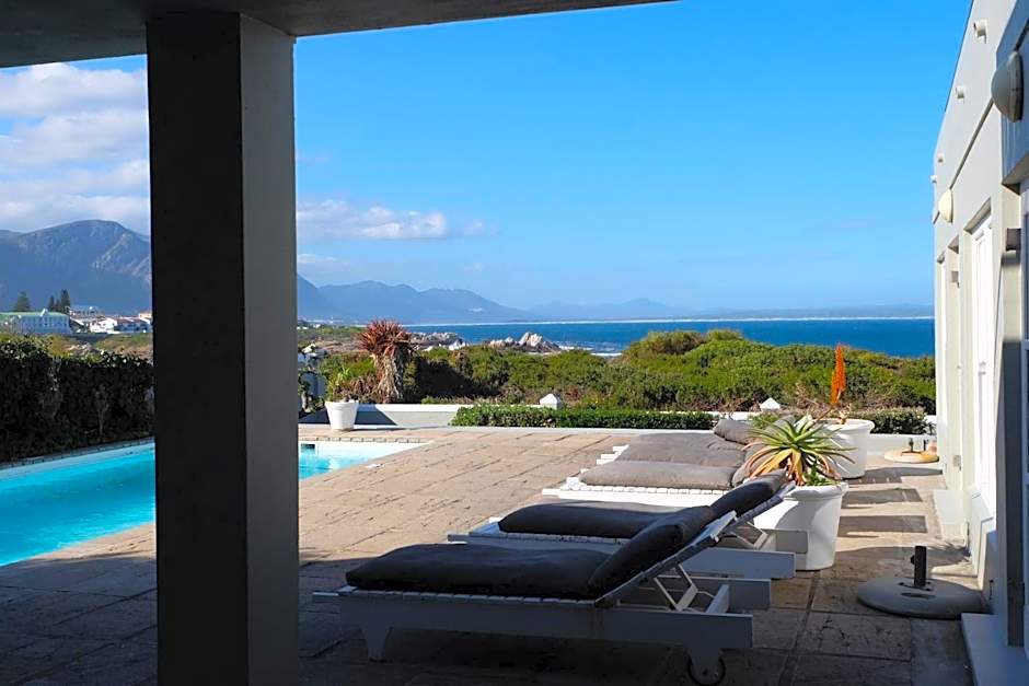 11 WESTCLIFF RENTALS