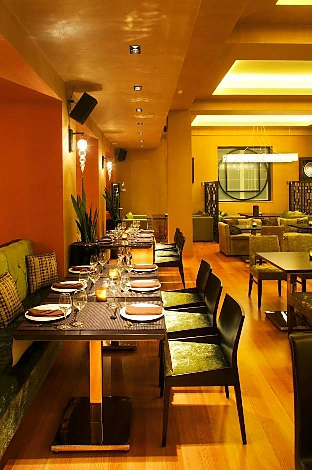 Theoxenia House Hotel