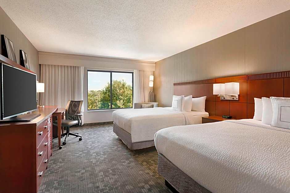 Photo 1 of 3 of 2 Double Beds, Hearing/Mobility Accessible, Bathtub