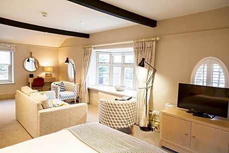 The White Horse Blakeney