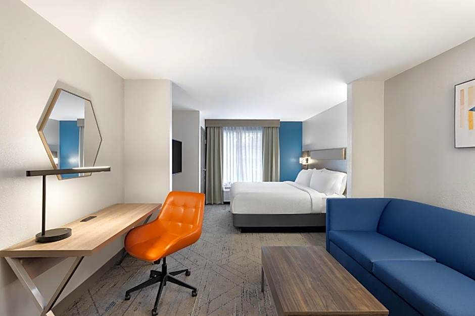 HOLIDAY INN EXPRESS SAVANNAH AIRPORT By IHG