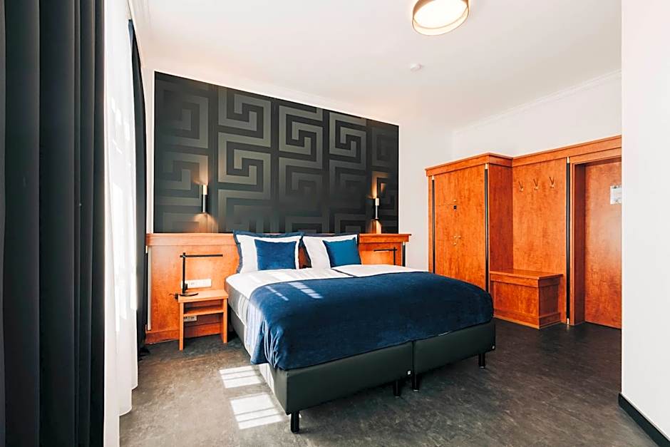 DAS v EVERT Hotel - am Congress Centrum Würzburg