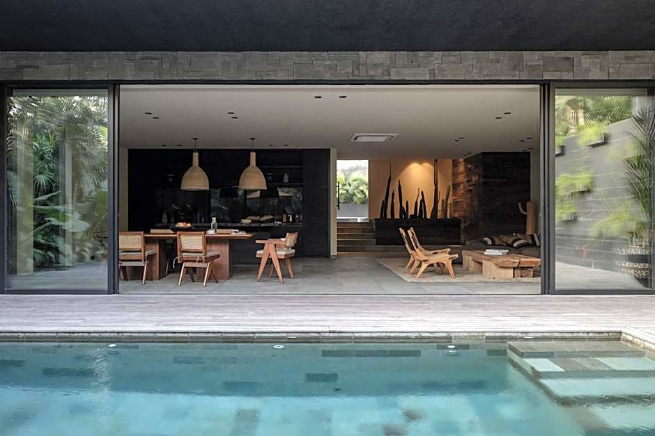 Black Villas Canggu Beach by OXO