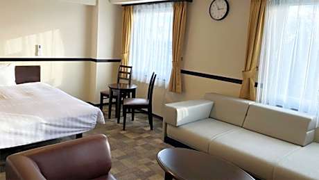 Family Room - Non-Smoking