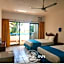 Pelicano Inn Playa del Carmen - Beachfront Hotel