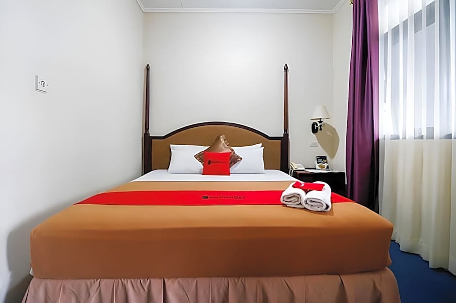 RedDoorz Plus @ Jalan Raden Intan Lampung