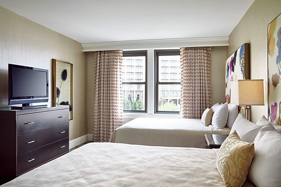 The Raphael Hotel, Autograph Collection by Marriott