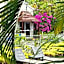Mango Tree Holiday Apartments