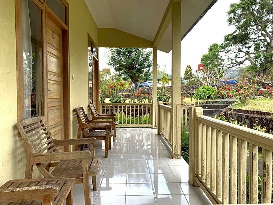 Lembah Rinjani Villa & Resto Syariah by ecommerceloka