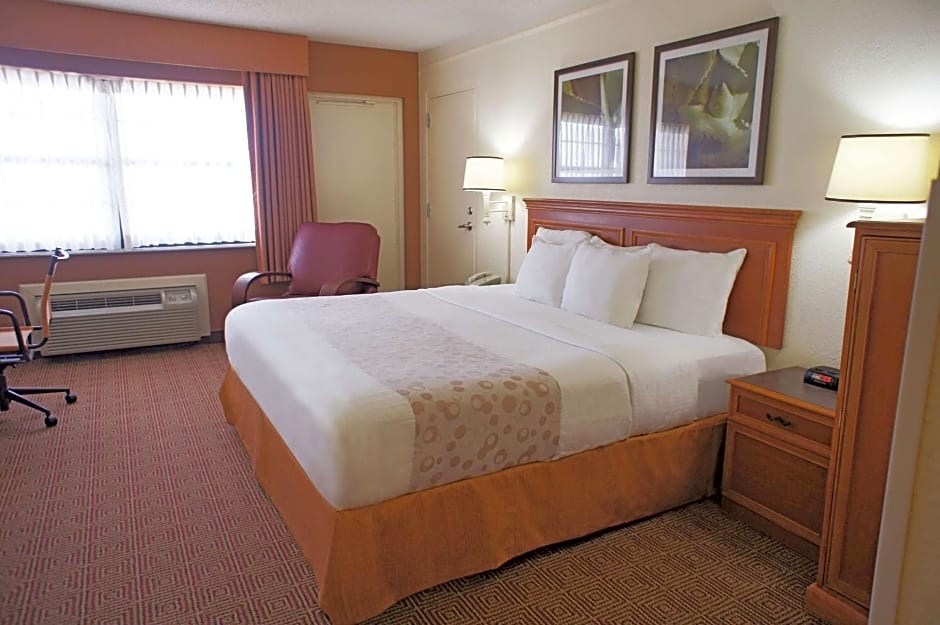 La Quinta by Wyndham Coral Springs University Dr
