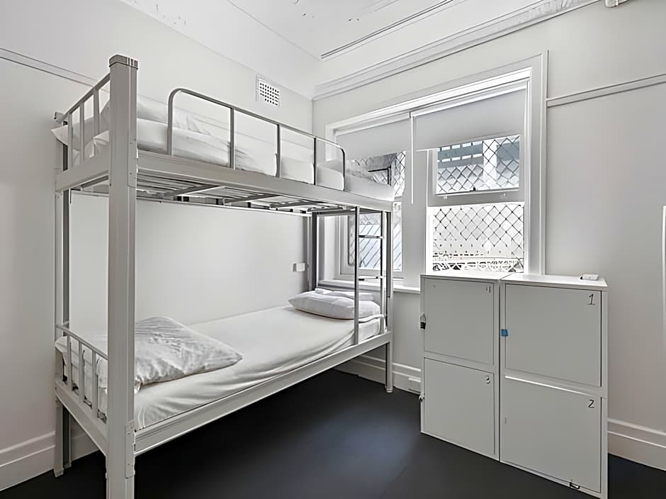 Urban Nomad - Potts Point  (18 - 39 only)