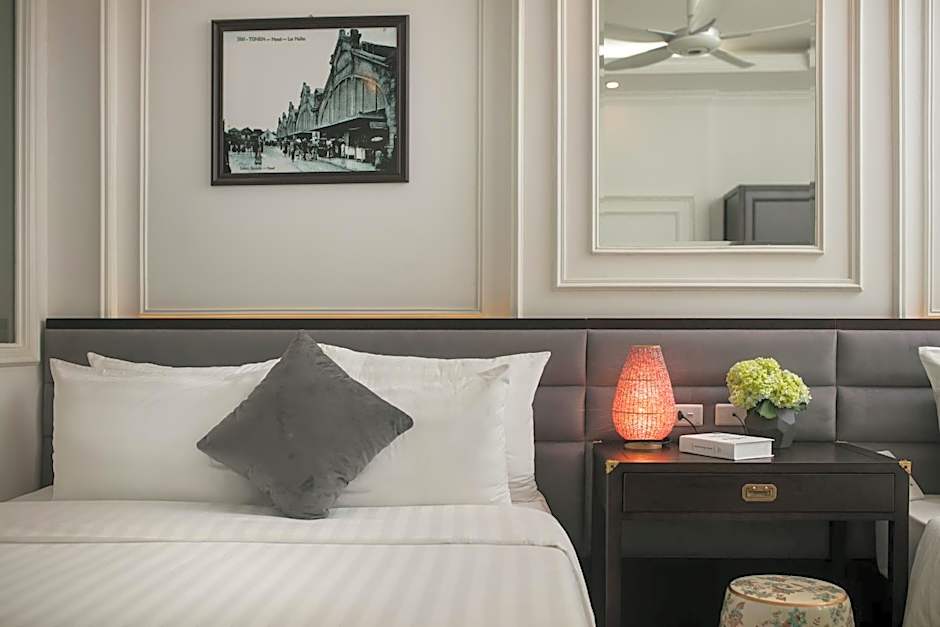 Golden Rooster hotel