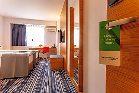 Superior Twin Room - Non-Smoking
