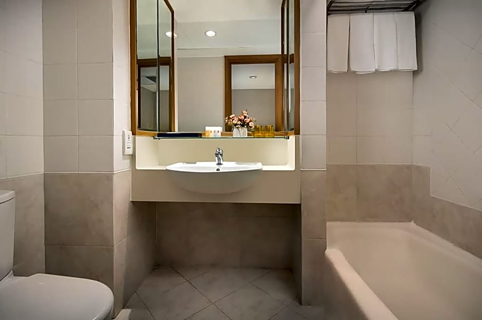 Ramada Hong Kong Grand View