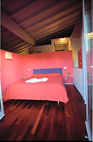 One-Bedroom Apartment (4 Adults)