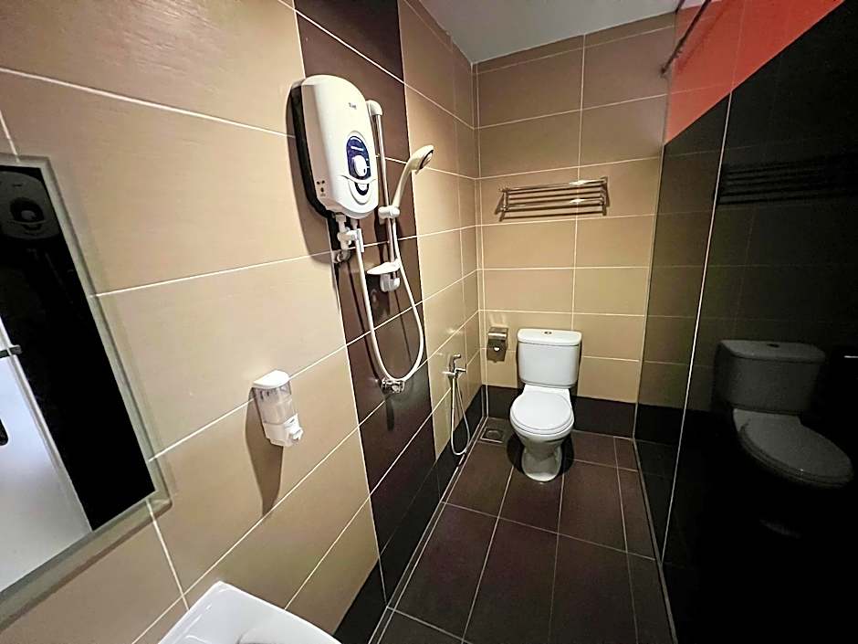 1 Hotel Mahkota Cheras