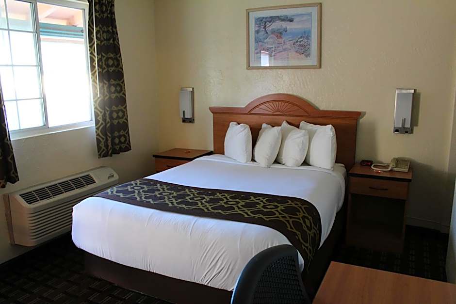 Riverside Inn & Suites Santa Cruz