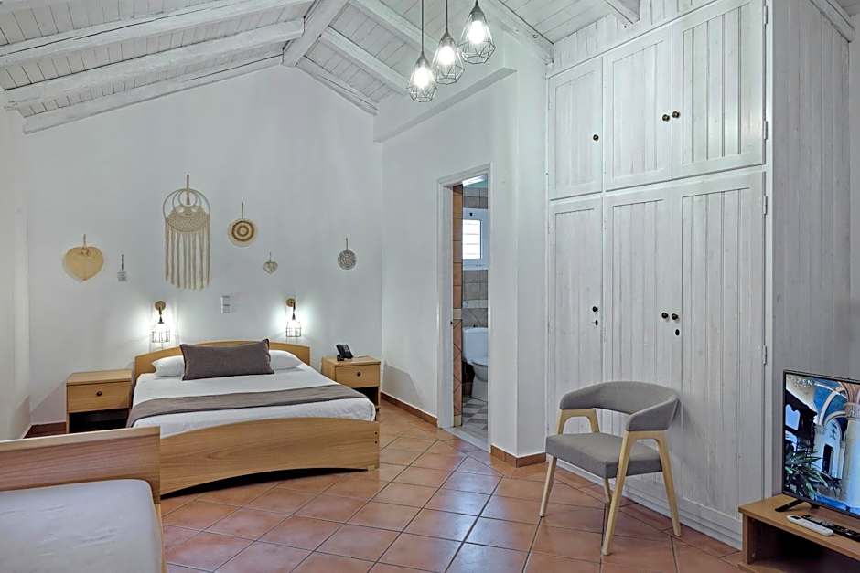 The Grove Seaside Hotel