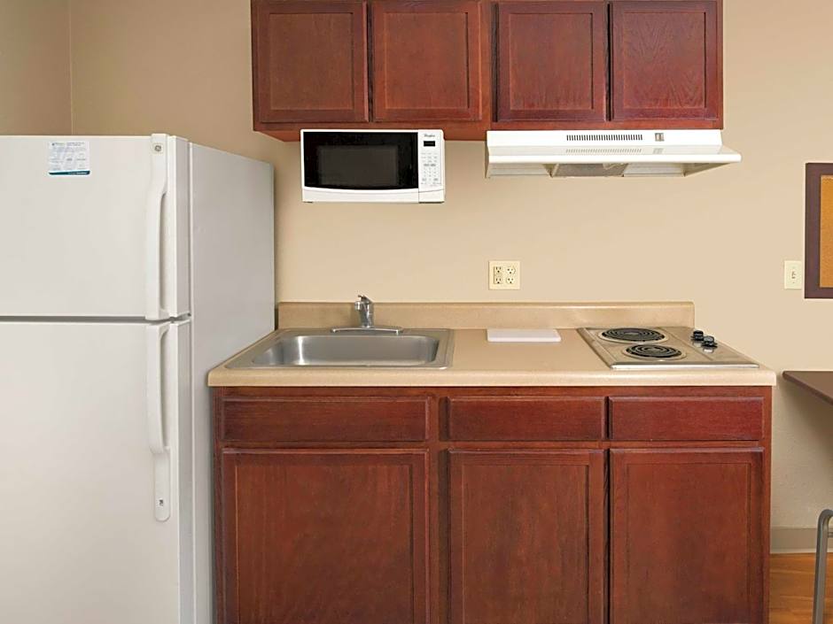WoodSpring Suites Kansas City Liberty