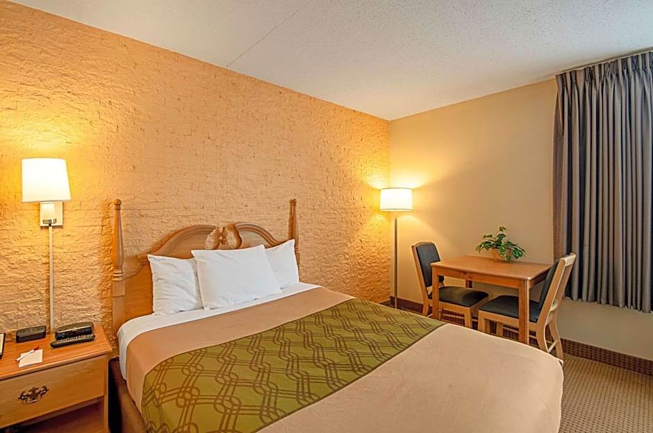 Econo Lodge Metro