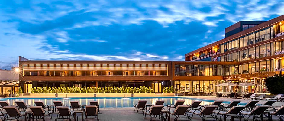 Sky Blue Hotel & Spa